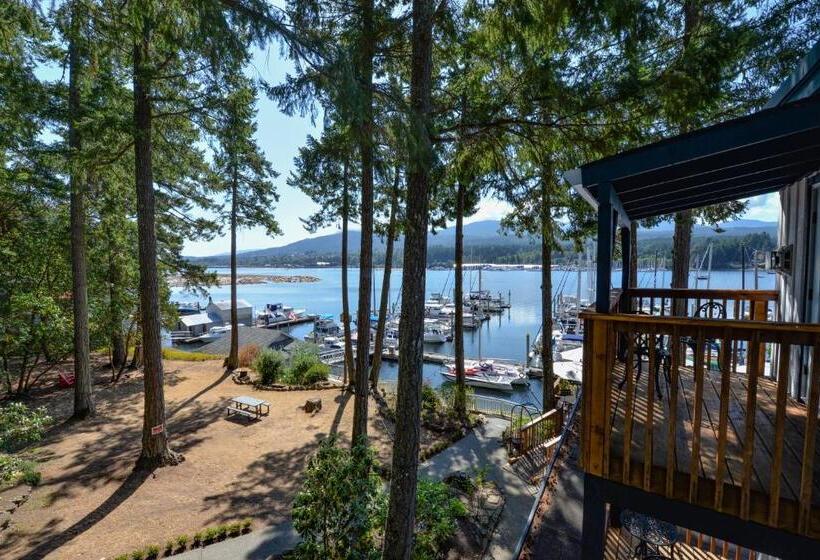 בית מלון כפרי Raven Point Inn