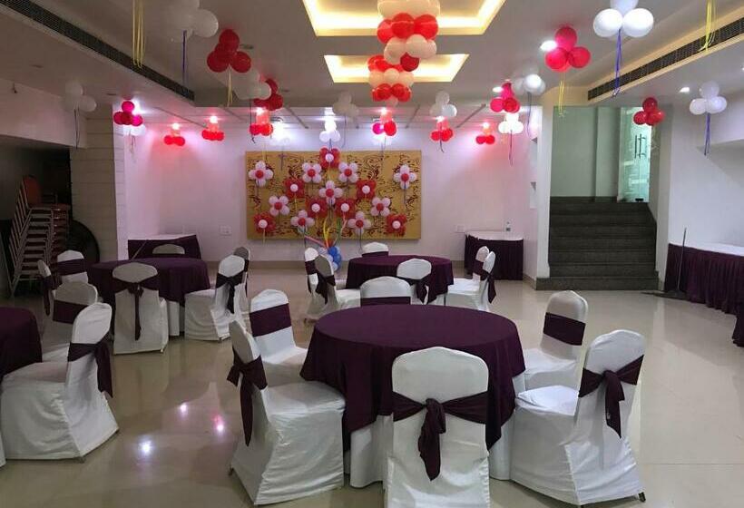 酒店 The Marque By Luxus  In Mathura