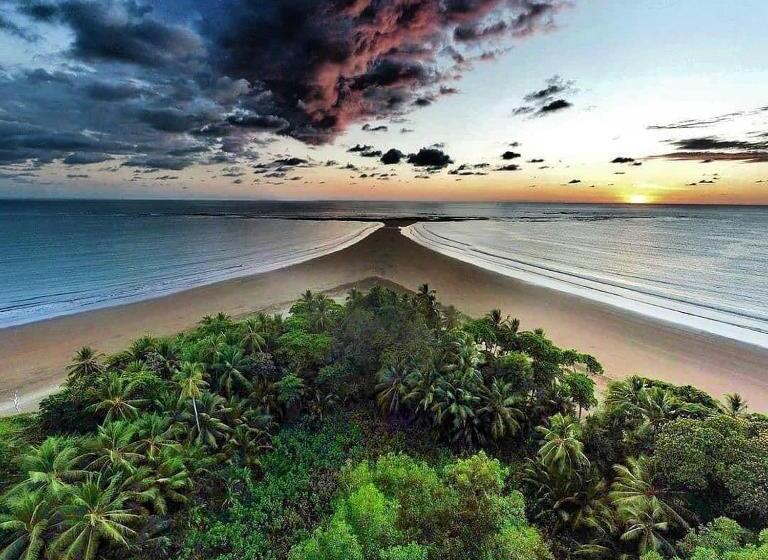 פנסיון Luminosa Uvita Hostel