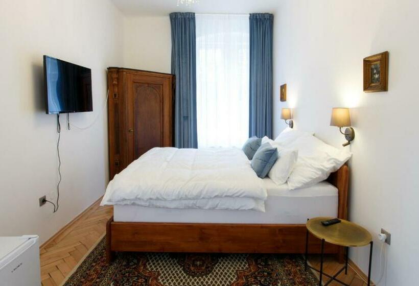פנסיון Parkhotel Vrbno