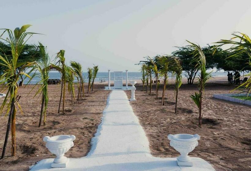 Vayro Resort