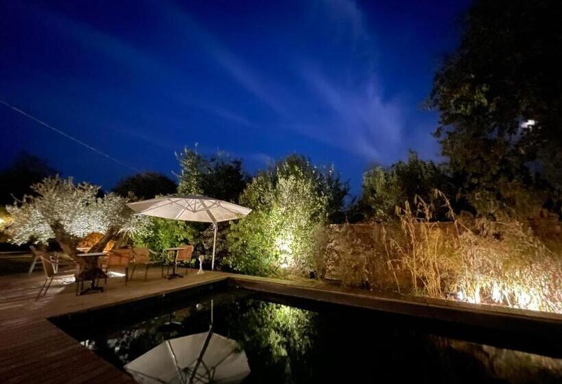 민박 L Amourier Chambres D Hôtes Pour Amoureux Avec Jacuzzi Ou Baignoire Xxl
