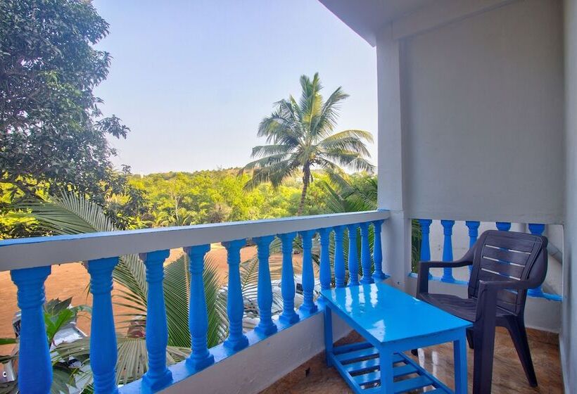 فندق Mandrem Retreat Beach Resort