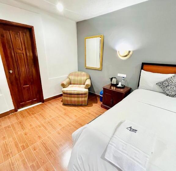 Accel Hotel La Quinta