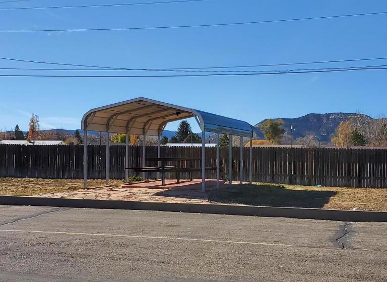 Robin Hood Motel