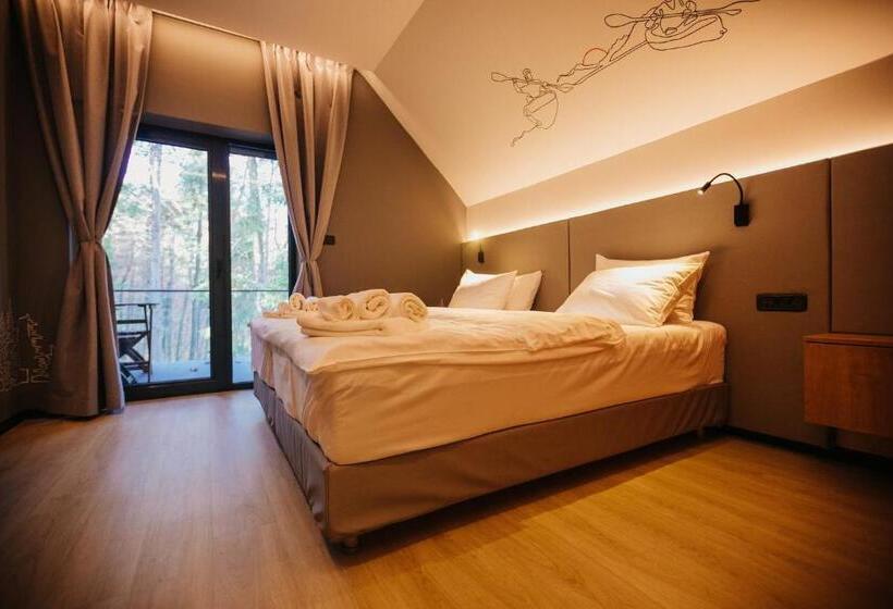 Adventure Lake Resort  Simared