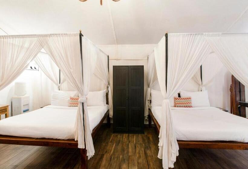 Anchaviyo Resort