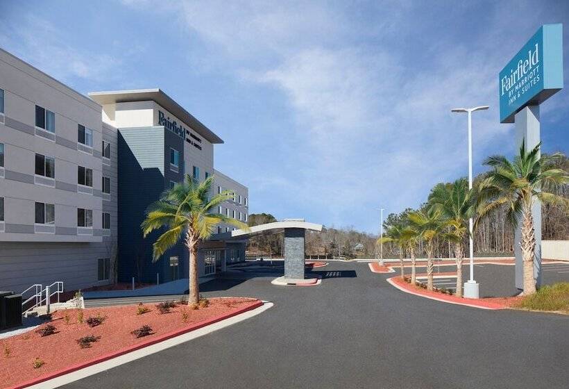 ホテル Fairfield Inn & Suites Seneca Clemson Univ Area