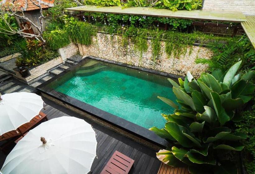 هتل Giri Bhagawan Villas & Spa