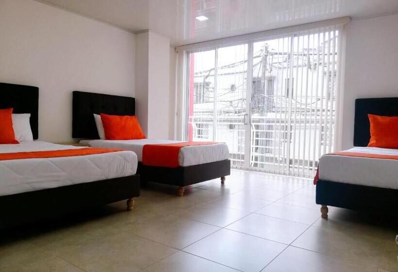 هتل Monarka Edificio