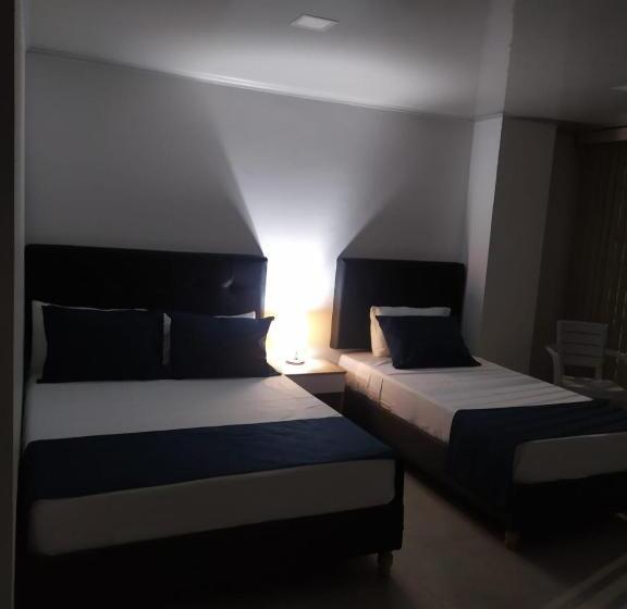 هتل Monarka Edificio