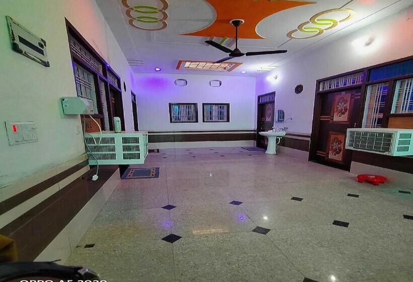 בית מלון כפרי Pop 83301 Suresh Chand