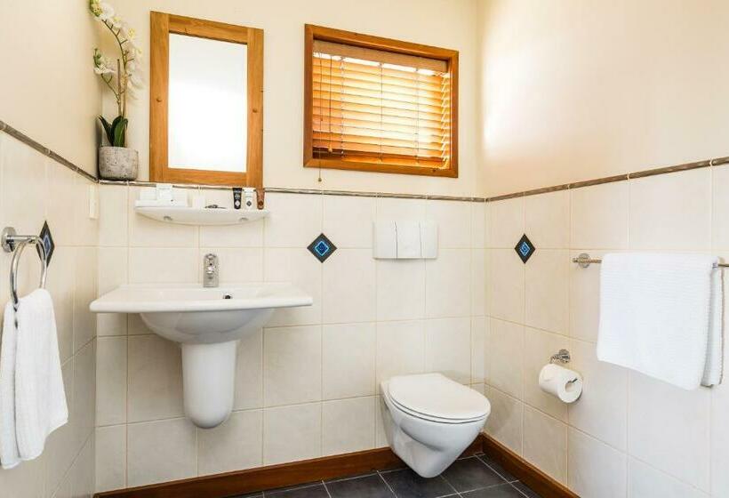 پانسیون Beach House Studios