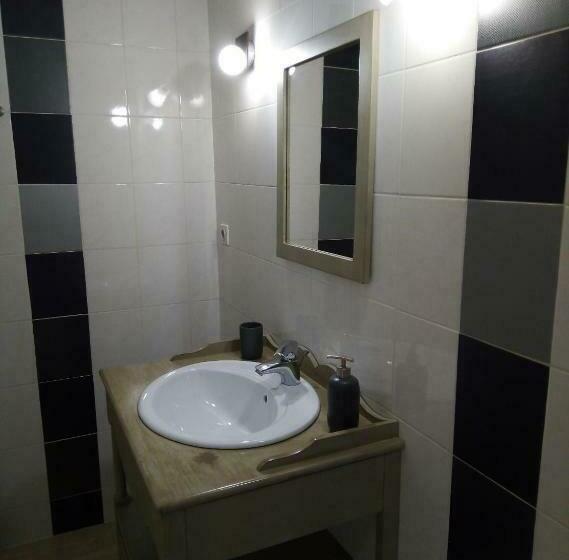 ベッドアンドブレックファースト Chambre D Hôtes La Bardinière