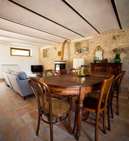 فندق Al Poggio Dei 4 Borghi