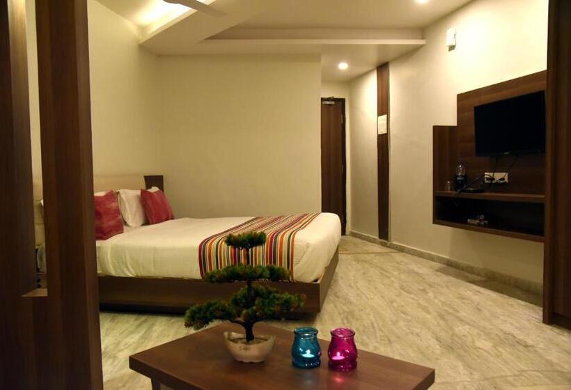 Отель Rajpath Inn