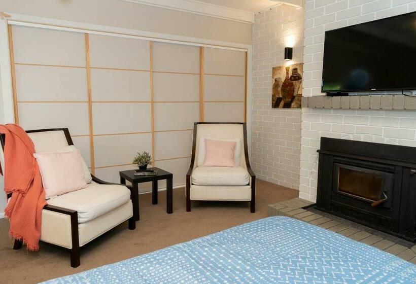 פנסיון Cozy And Spacious Studio With Sunny Deck