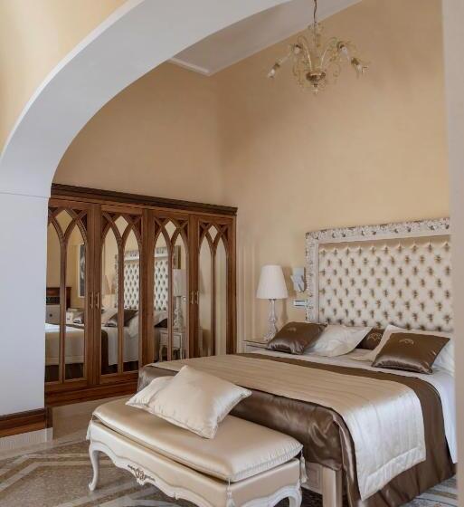 بنسيون La Rondinaia