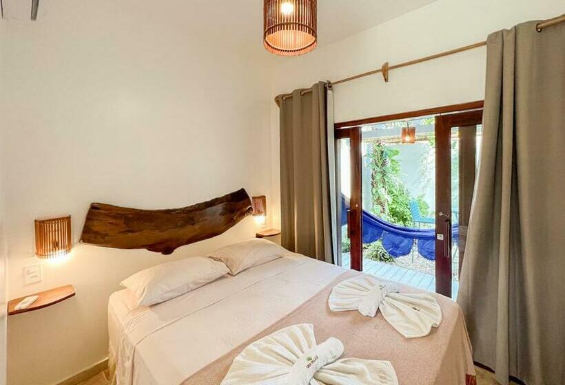 پانسیون Uba Village