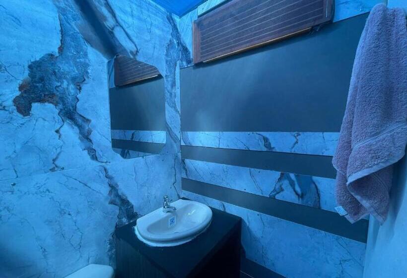 هاستل Alex Country House