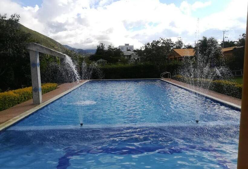 هاستل Alex Country House