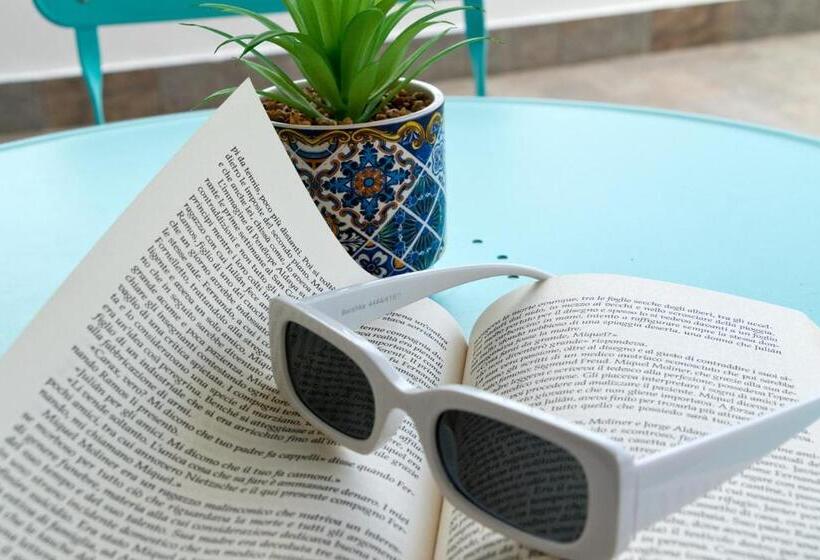 تختخواب و صبحانه La Terrazza Dei Tramonti