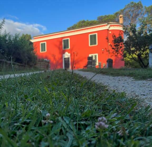 مبيت وإفطار Podere San Raffaele