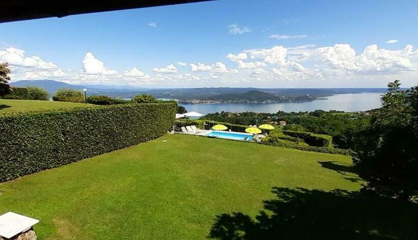 مبيت وإفطار Villa Marisa