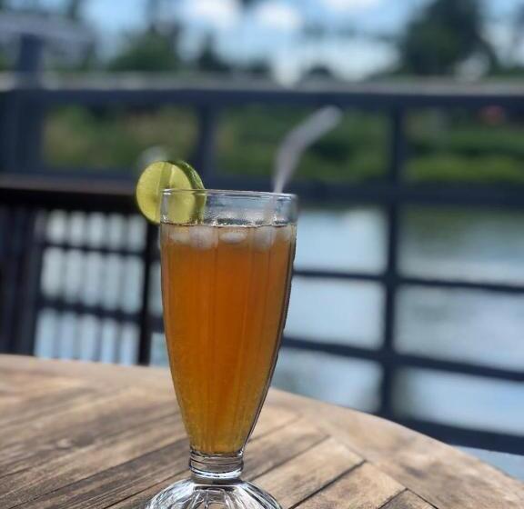 هتل Pondok Wisata Dan Restoran Elim