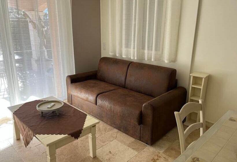 مبيت وإفطار Domaine Le Mas Sans Soucis