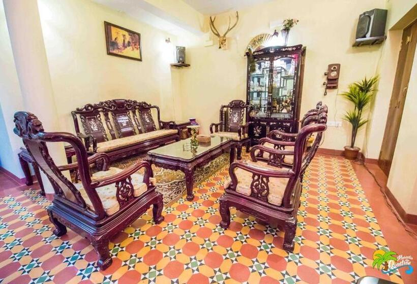 مبيت وإفطار Moradia Dos Quadros