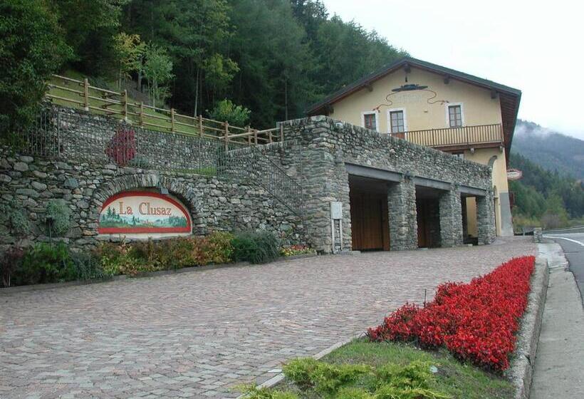 فندق Locanda La Clusaz