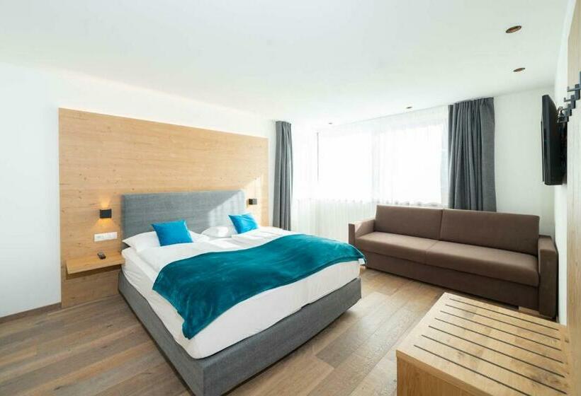 هتل Villa David Dolomites