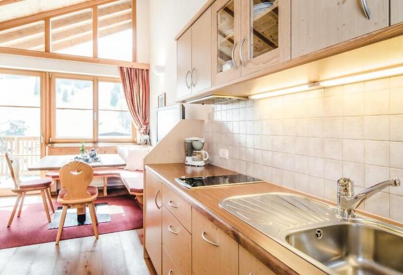 هتل Villa David Dolomites