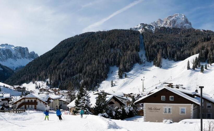 هتل Villa David Dolomites