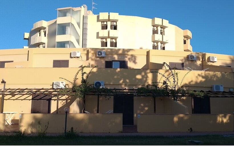 فندق La Feluca