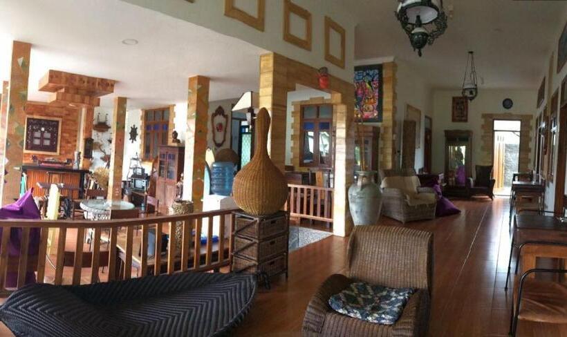 پانسیون Mini Tiga Homestay