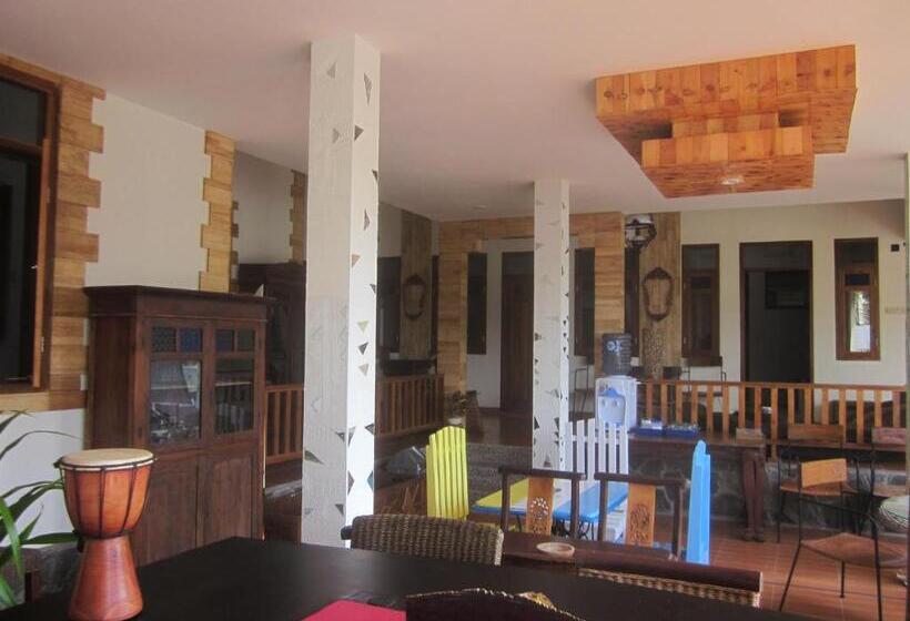 پانسیون Mini Tiga Homestay