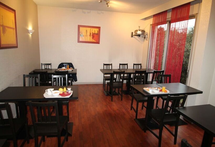 هتل Adonis Lyon Est Hôtel Artys