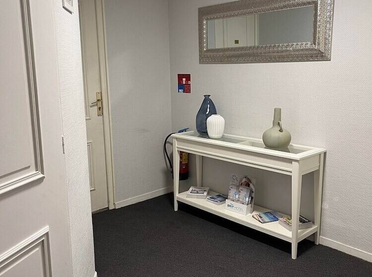 Brit Hotel Des Grands Hommes   Bordeaux Centre