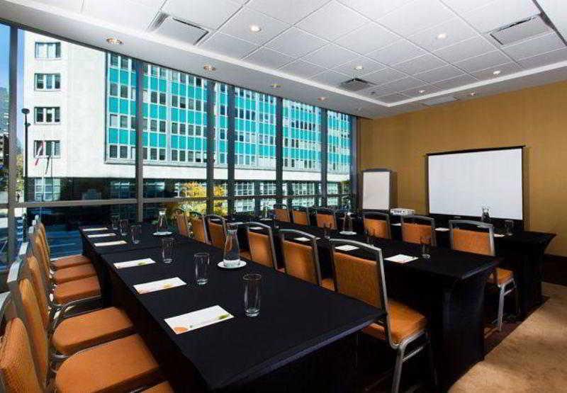 هتل Courtyard By Marriott Montreal Downtown