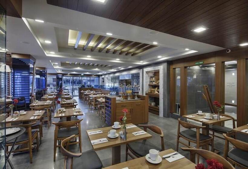 هتل Doubletree By Hilton Kusadasi   Special Class