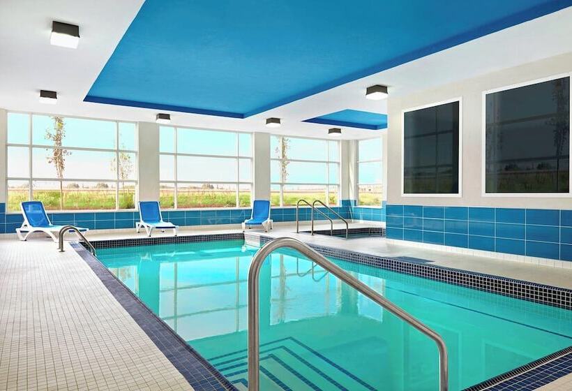 هتل Four Points By Sheraton Edmonton International Airport