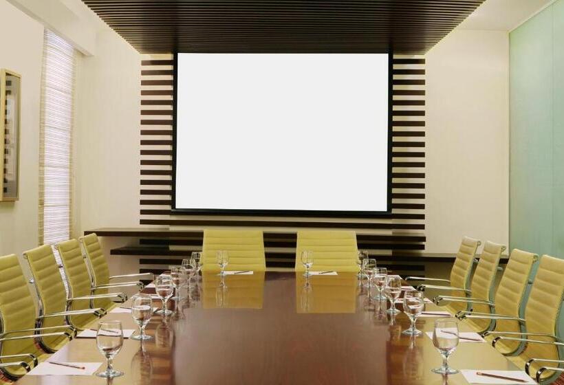 בית מלון כפרי Four Points By Sheraton Riyadh Khaldia