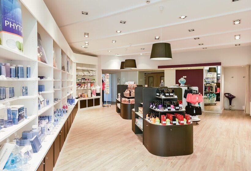 בית מלון כפרי Hôtel Valdys Thalasso & Spa   Beau Rivage