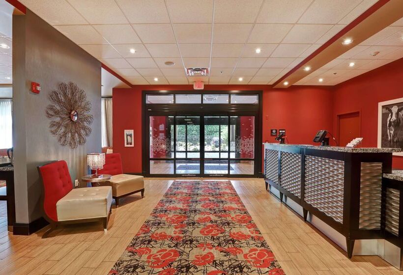 בית מלון כפרי Hampton Inn By Hilton Chilliwack