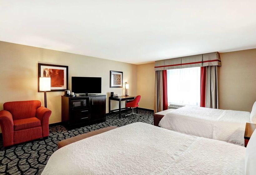 בית מלון כפרי Hampton Inn By Hilton Chilliwack