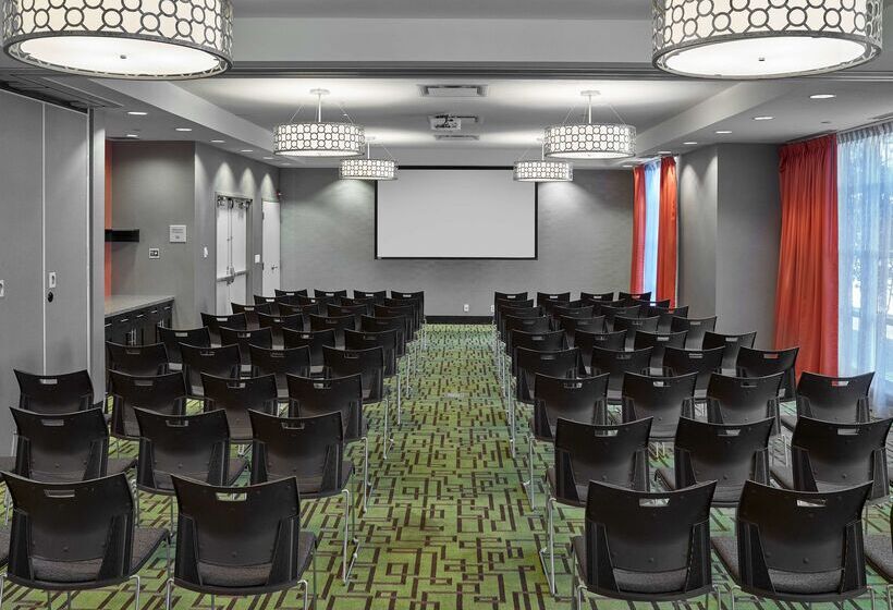 בית מלון כפרי Hampton Inn By Hilton Calgary Airport North