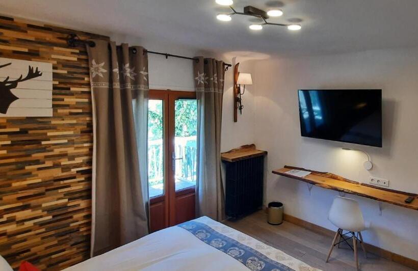 בית מלון כפרי Hôtel Chastellares
