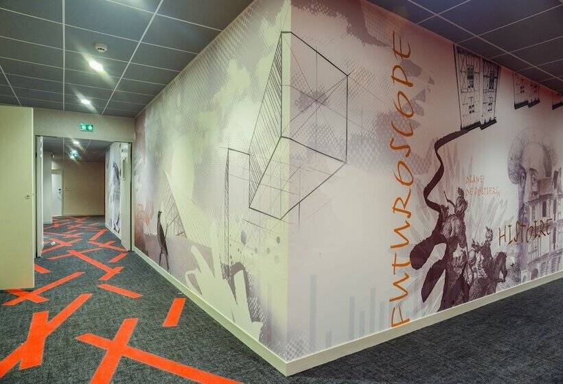 בית מלון כפרי Ibis Styles Poitiers Centre
